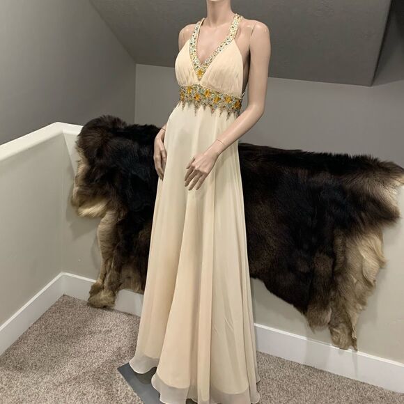 New Sexy V-Neck & Cross Back Beaded Halter Evening Dress - Picture 3 of 16